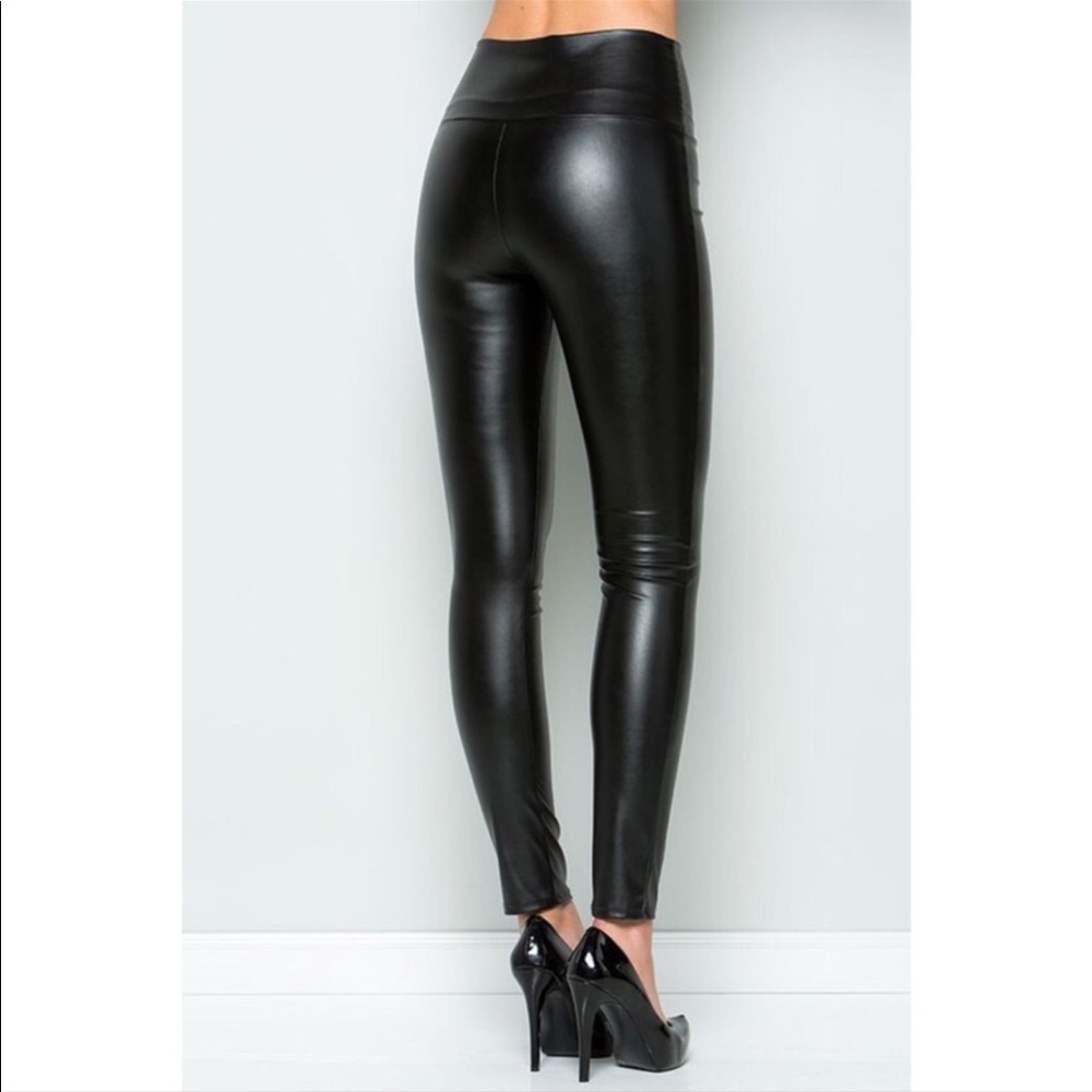 Boutique with Grace Soft & Stretchy Faux Leather Leggings NIP - Picture 7 of 11
